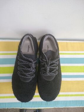 Allbirds Wool Runners Men's 10.5 - Black Sherpa